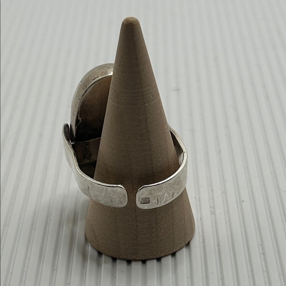 Vintage USSR Sterling Silver Amber Oval Statement Ring - Cognac Amber - Picture 3 of 8